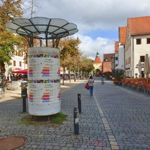 städt. Litfaßsäule - Marktplatz  Am Alten Rathaus   2.20/3.6