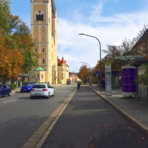städt. Litfaßsäule - Bgm.-Prechtl-Str. West - gg.Braunmühls.