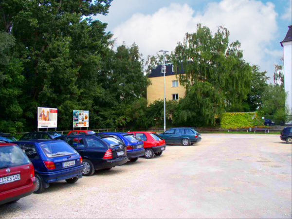 Wöhrdstr. - Parkplatz - Ostseite