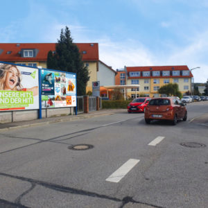 Ettmannsdorfer Str. - FC SAD Haupteingang