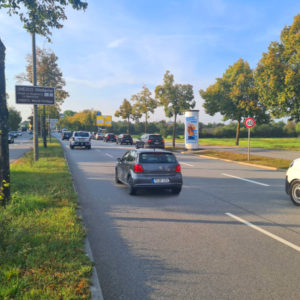 Landshuter Str. - Nh. Osttang. Bushalte.   3.50/4.00