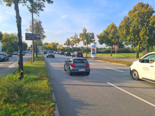 Landshuter Str. - Nh. Osttang. Bushalte.   3.50/4.00