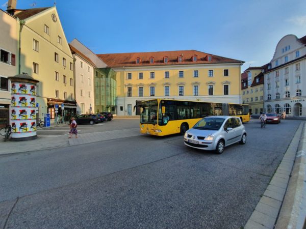 Arnulfsplatz - SONDERGANZSÄULE -     3.50/3.80
