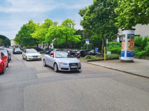 Gabelsbergerstr. 14 - bei Hallenbad      3.50/3.70