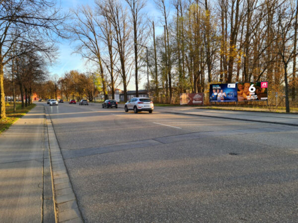 Donaustaufer Str. - gg. Sportplatz Schwabelweis rechte Tafel