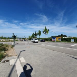 Franz-Josef-Strauß-Allee - gg. Einf. Jahnstadion Regensburg