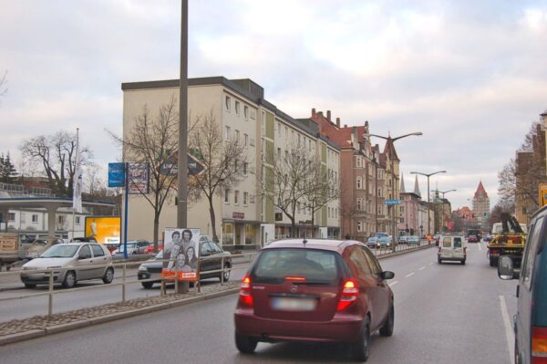 Adolf-Schmetzer-Str  22