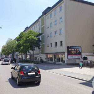 Adolf-Schmetzer-Str  20