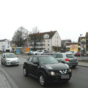 Aussiger Str.   8a/Netto Si. Str./Einf. li. quer