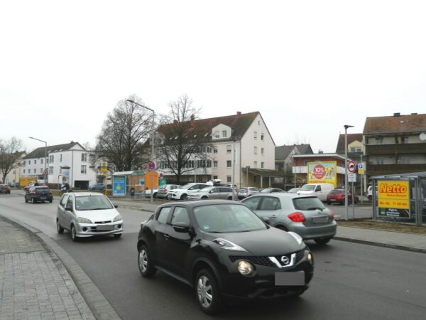 Aussiger Str.   8a/Netto Si. Str./Einf. li. quer